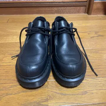 닥터마틴 모카신 부츠