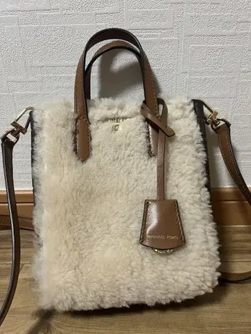 MICHAEL KORS 퍼 토트백