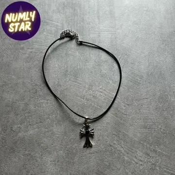 archive grunge cross necklace y2k