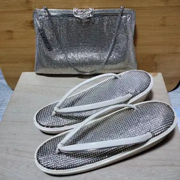 모나미 실버 메탈 클러치백과 조리 (23.5cm) 세트