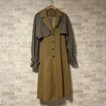 Lily Brown 트렌치코트