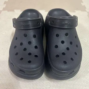 CROCKS 메가 크러쉬 크로그 23cm 통굽 샌들 슬립온