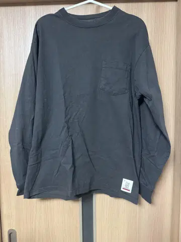 SD Heavyweight Pocket Long Sleeve T
