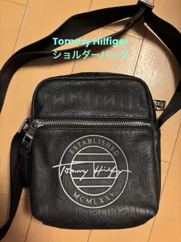 Tommy Hilfiger 블랙 숄더백