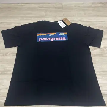 patagonia 컬러풀 로고 티셔츠 L 사이즈 새상품