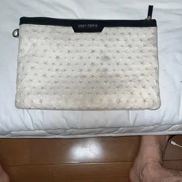 JIMMY CHOO 별 패턴 클러치백
