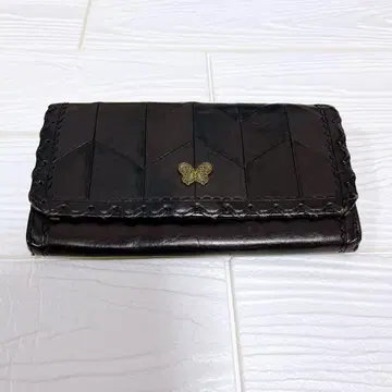 ANNA SUI 안나수이 나비 모티브 장지갑 가마구치 블랙