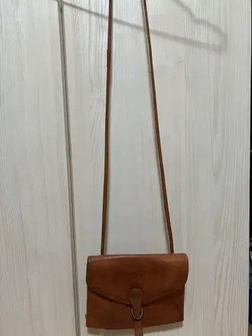 일비종떼 가죽 숄더백