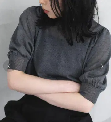 [미사용 새상품] LIAN 리안 시어 볼륨 슬리브 니트
