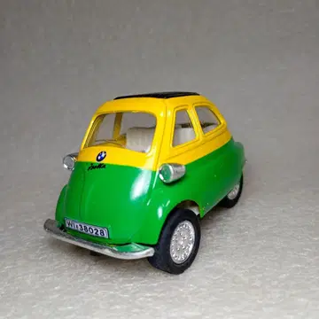 KINSMART BMW ISETTA 1/38 스케일 풀백 미니카