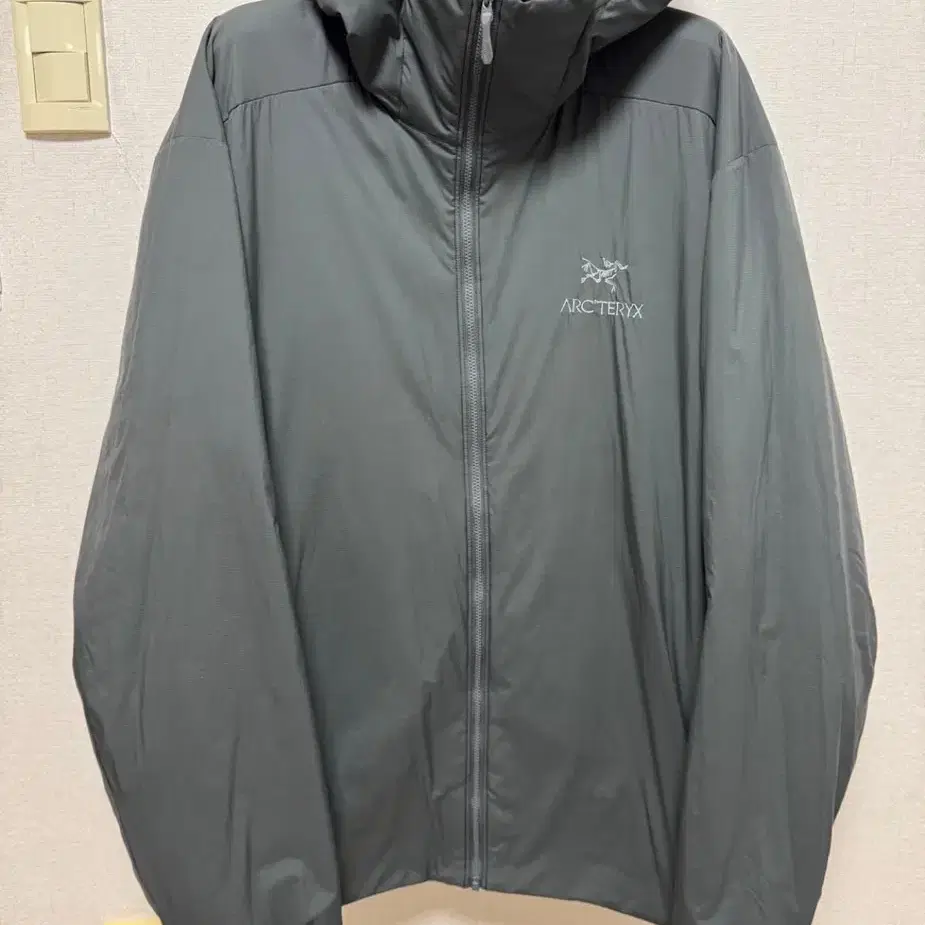 ジャケット・アウター ARC'TERYX Atom LT Hoody Glitch L Arcteryx Atom Lt Hoodie Gray/Glitch L - POIZON