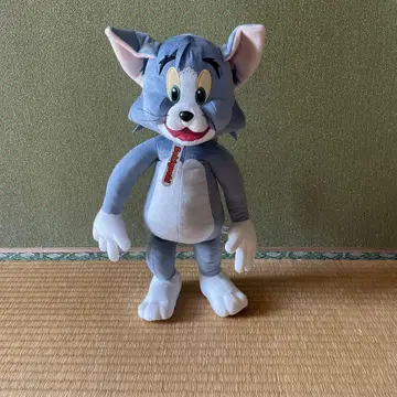 톰 포즈 봉제 인형