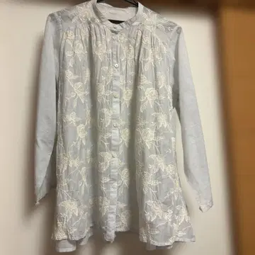 캐슬쿰 가든 블라우스