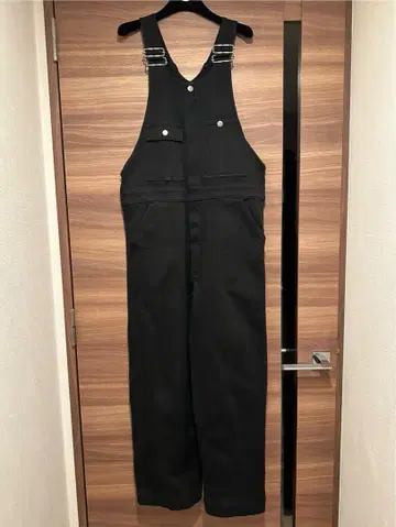 퍼블릭 도쿄 오버롤