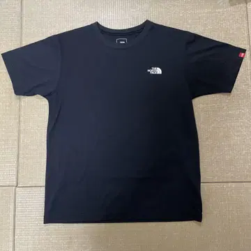 THE NORTH FACE 블랙 티셔츠 M 사이즈