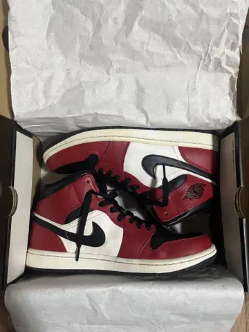 [ 26.5 ] AJ1 MID 'CHICAGO BLACK TOE'
