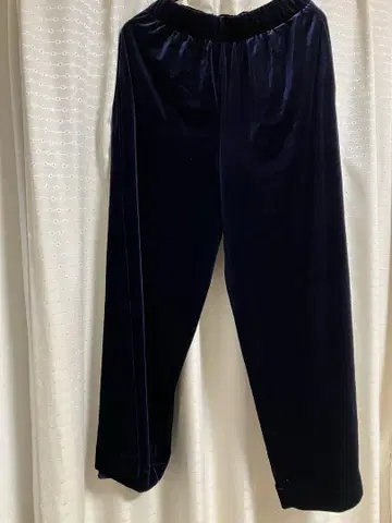 UNIQLO 네이비 벨벳 이지 팬츠
