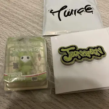 TWICE 정연 러블리 랜덤 핀배지