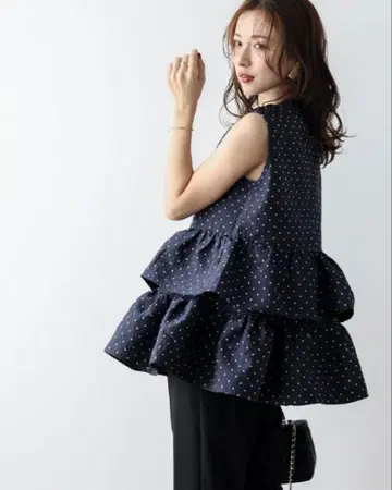 라지엠 프릴 튜닉