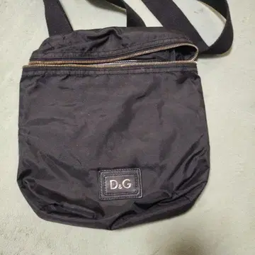D&G 블랙 나일론 숄더백
