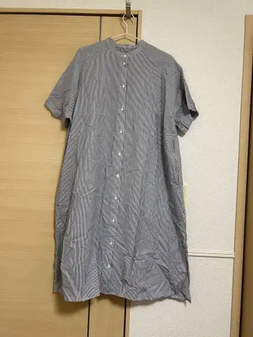 휴일과 시 셔츠 원피스