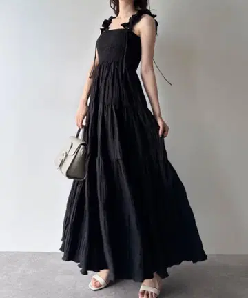 mipiarl 미피아르 개더 숄더 에어리 원피스 블랙