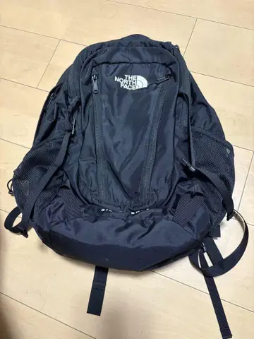 THE NORTH FACE 블랙 백팩