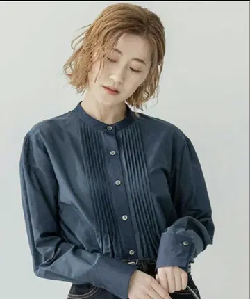 23구 코튼 실크 클론 밴드 카라 블라우스 네이비 38