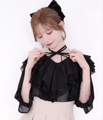 apres jour 레이스 프릴 블라우스