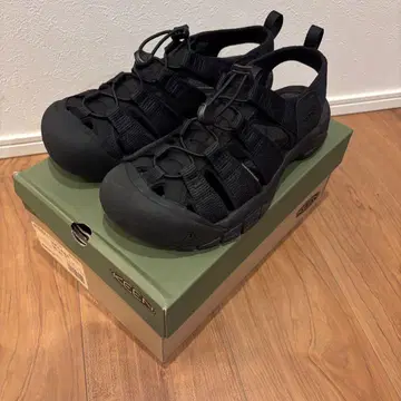KEEN NEWPORT H2 트리플 블랙 27.5cm