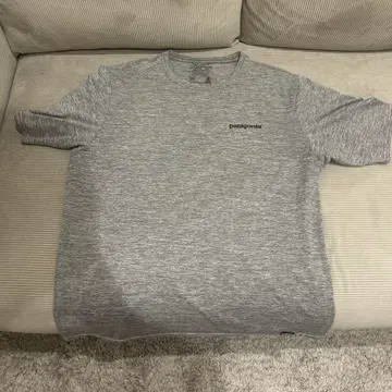 patagonia 그레이 티셔츠