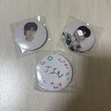 BTS JIN 캡슐토이 캔배지