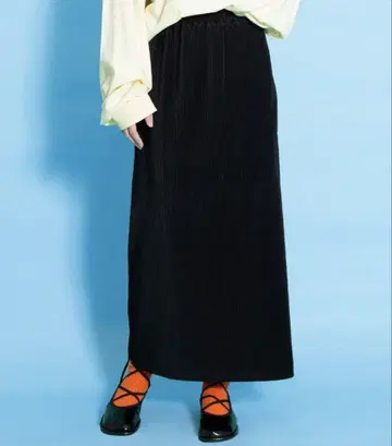 PUNYUS 플리츠 스커트 블랙