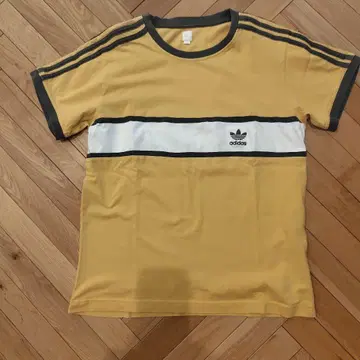 adidas 빈티지 반팔 티셔츠