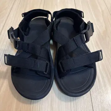 Teva 스포츠 샌들 블랙