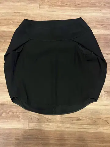 Noble 뉘앙스 케이프 블라우스