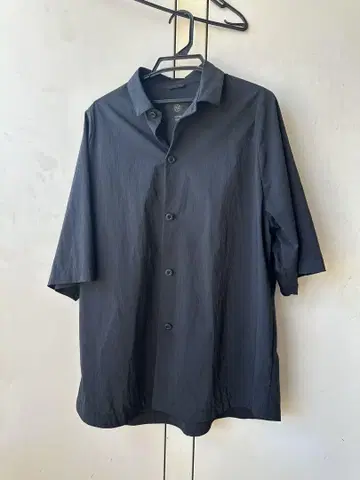 테아토라 셔츠 블랙