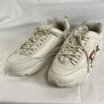 FILA 화이트 로우컷 스니커즈