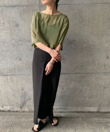 select MOCA by son 오버 시어 탑