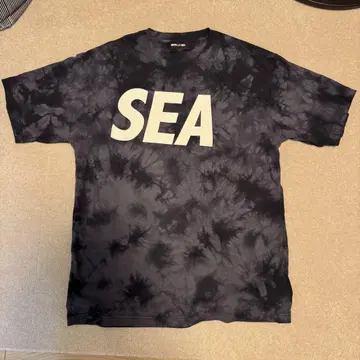 wind and sea tee