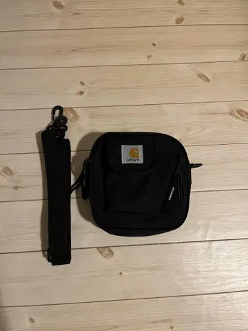 Carhartt 블랙 숏 백