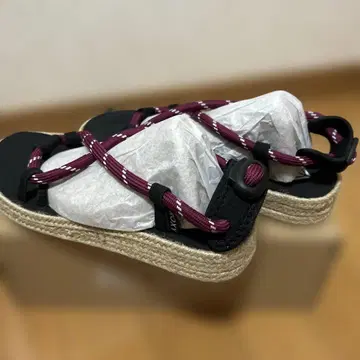 [새 상품] ROXY 스트랩 샌들 24.0CM 블랙 퍼플