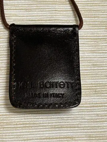 Neil Barrett 가죽 목걸이 코인 케이스 소품함