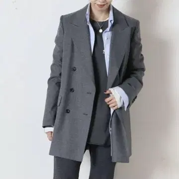 미품 뮤즈 두지엠 클라스 매스큘린 자켓 F