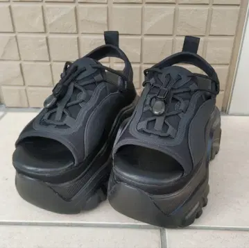 [ SLY ] CHUNKY TECH SNEAKER 샌들