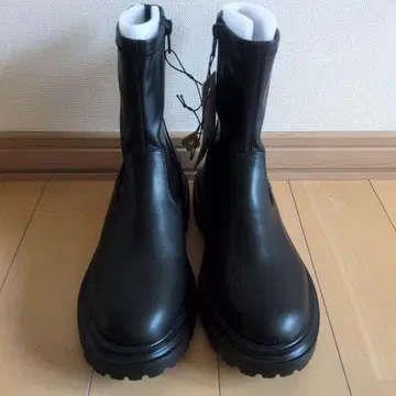 GU 울트라 스트레치 볼륨 밑창 부츠 블랙 M