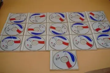 유캔 핀즈러 한국어 강좌 CD 총 16장, 새 상품급