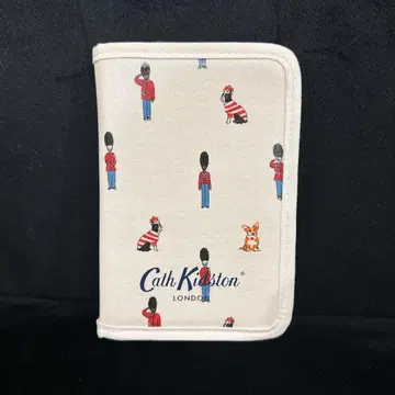 Cath Kidston 캐스키드슨 여권 케이스