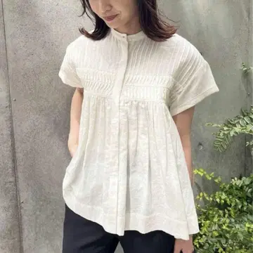 IENA 화이트 개더 반팔 셔츠