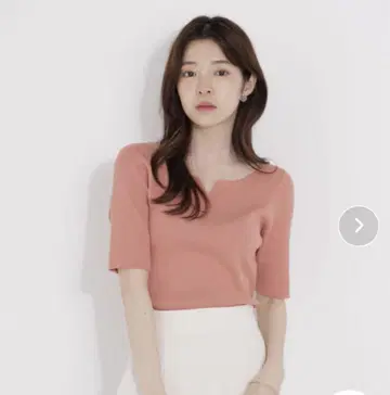 PROPORTION BODY DRESSING 헨리넥 리브 니트